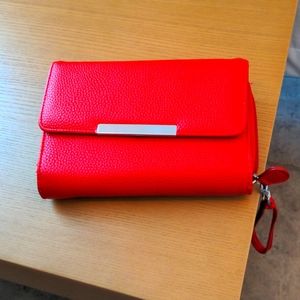 Red safe keeper clutch